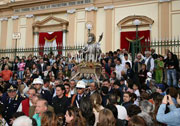 Processione del Santo Patrono davanti al Santuario